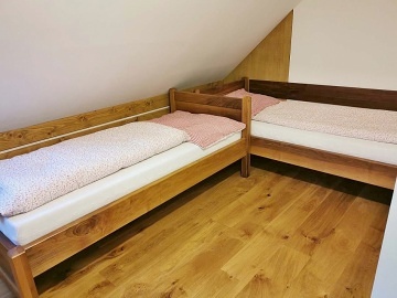 Chalupa CHKO Bílé Karpaty - Velký Lopeník