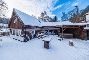 Wellness Roubenka - kachlov� kamna - Podkrkono��