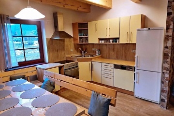 Chalupa u jezera Balaton - Beskydy - Pluskoveček