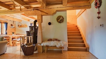 Vala�sk� roubenky - Velk� Karlovice - Beskydy