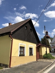 Chalupa s bazénem - hrad Pernštejn - přehrada Vír
