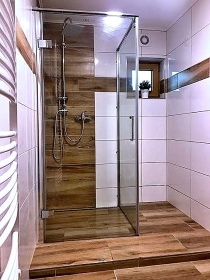 Rodinn� chalupa - samota a koupac� sud - Faunapark