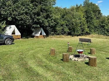 Glamping s bazénem - Nová Bystřice - Landštejn