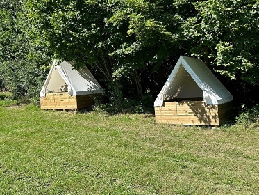 Glamping s bazénem - Nová Bystřice - Landštejn