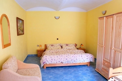 Jiho�esk� chalupa s baz�nem - Vesel� n. Lu�nic�