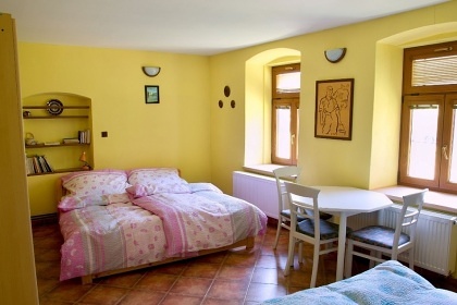 Jiho�esk� chalupa s baz�nem - Vesel� n. Lu�nic�