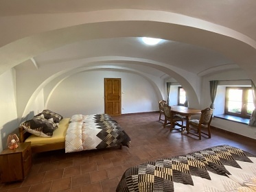 Jiho�esk� chalupa s baz�nem - Vesel� n. Lu�nic�