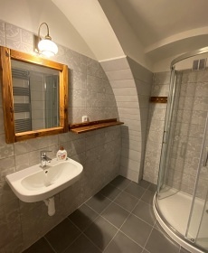 Jiho�esk� chalupa s baz�nem - Vesel� n. Lu�nic�