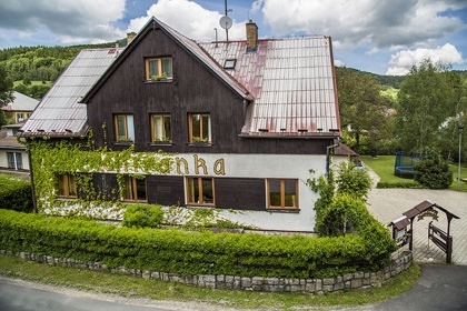 Chata s bazénem - Jeseníky - Lipová-lázně