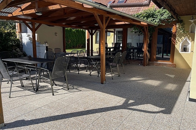 Penzion bazén a vinný sklep - Pálava - Lednice