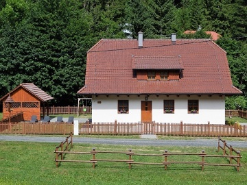 Chalupa Beskydy - Velk� Karlovice - Karolinka