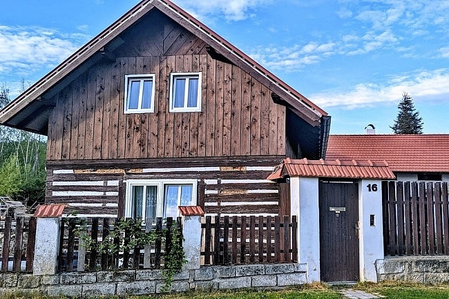 Chalupa �esk� r�j - hrad Kost - �dol� Plak�nek