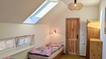 Chalupa �esk� r�j - hrad Kost - �dol� Plak�nek