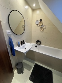 Wellness chalupa s baz�nem - hrad Per�tejn