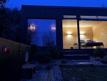 Chalupa s baznem - Pivonice - Zubtejn