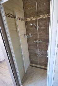 Chalupa baz�n a d�tsk� h�i�t� - Bukov� hora