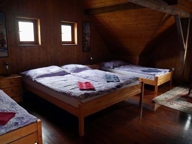 Jiho�esk� chalupa s baz�nem - T�borsko