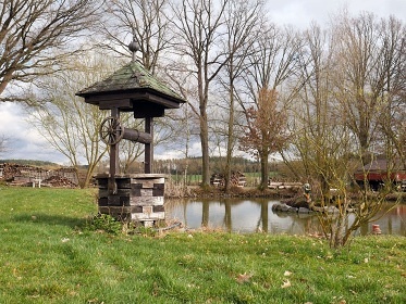 Jiho�esk� chalupa s baz�nem - T�borsko