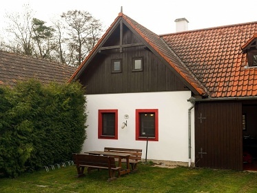 Jiho�esk� chalupa s baz�nem - T�borsko