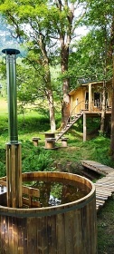 Glamping a koupac sud na samot - Treehouse