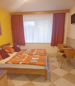 Penzion P�lava s baz�nem - cyklostezka Nov� Ml�ny