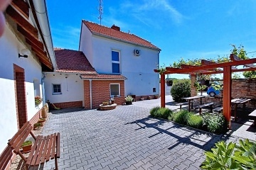 Penzion P�lava s baz�nem - cyklostezka Nov� Ml�ny