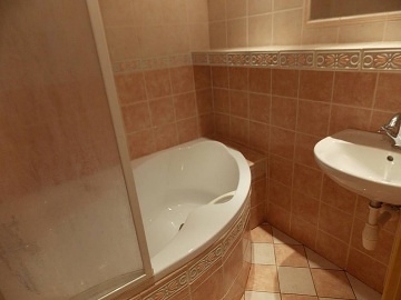 Chalupa P�ij�te pobejt - Bradleck� Lhota - Prachov