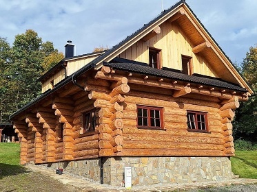 Srub u Dolní Moravy - polosamota Králický Sněžník