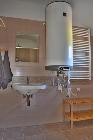 Chata na samot� - kon� a koupac� sud - Strakonicko