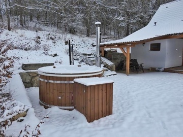 Chata na samot� - kon� a koupac� sud - Strakonicko