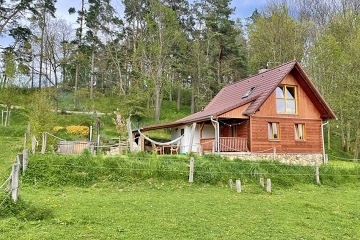 Chata na samot� - kon� a koupac� sud - Strakonicko