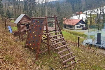 Chalupa s wellness a bazénem - Kozí hřbety