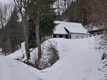 Chalupa s wellness a bazénem - Kozí hřbety