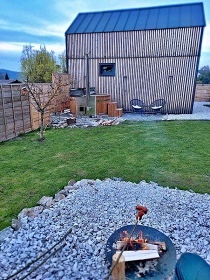 Chata a koupac� sud - rozhledna B�l� hora - Beskydy