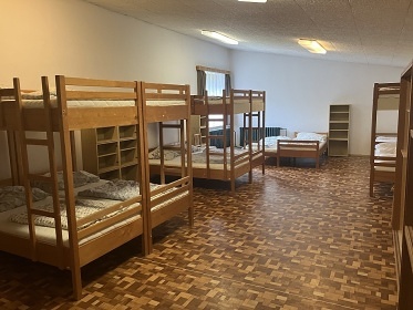 Chata tělocvična a hřiště - Horní Rokytnice