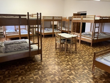 Chata tělocvična a hřiště - Horní Rokytnice