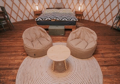 Glamp Jurta - biotop a sauna - Toulovcovy Ma�tale