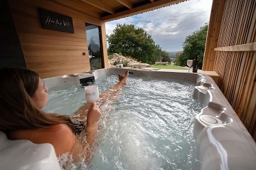 Wellness apartmny jezrko - hrad Lipnice - Orlk