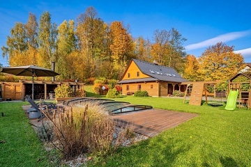 Roubenka baz�n a d�tsk� h�i�t� - Kouty nad Desnou