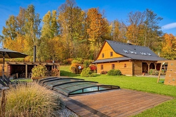 Roubenka baz�n a d�tsk� h�i�t� - Kouty nad Desnou