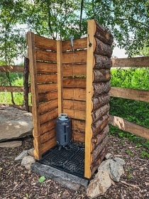 Maringotka u potoka Pulpit - glamping Hudice