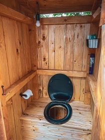 Maringotka u potoka Pulpit - glamping Hudice