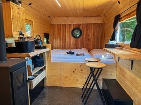 Glamping u potoka - CHKO Brdy - B�eznice