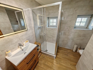 Chalupa s kryt�m baz�nem - ���rsk� Vrchy