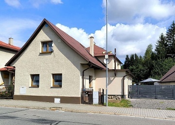 Chalupa Žďárské vrchy - Karlštejn - Devět skal