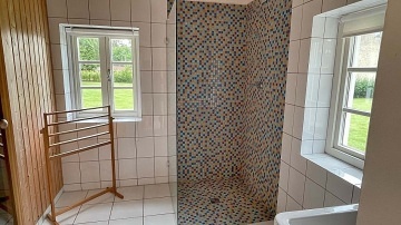 Chata a koupac� jez�rko - Lu�nice - T�ebo�sko