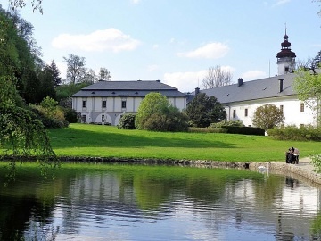 Chalupa s wellness a koupacím jezírkem - Jindřichov