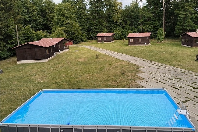 Chaty v lese - z�mek Lou�e� - Nymbursko