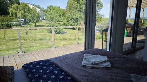 Glamping s wellness a baz�nem - Velk� T�nec