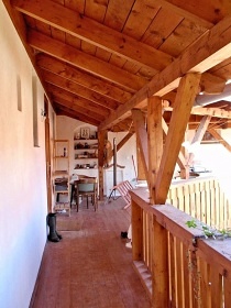 Jiho�esk� chalupa s baz�nem - Hrad Land�tejn